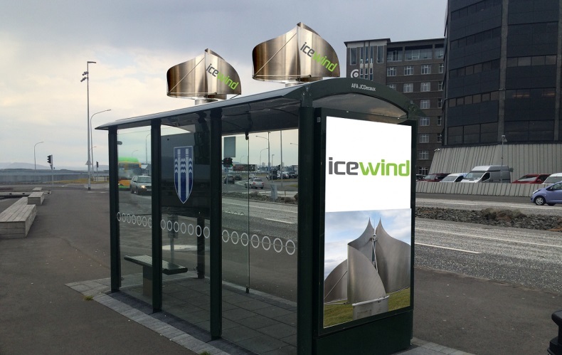 Новый вид ветряных турбин на оставновках общественного транспорта в Рейкьявике